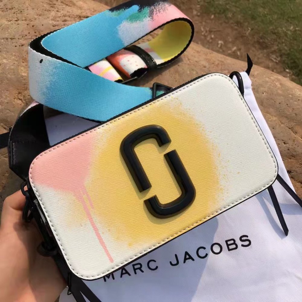 🌈🌈Marc Jacob Crossbody 🌈 🌈 - Picture 11 of 15